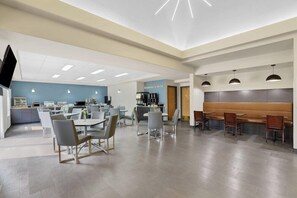 Dining - Days Inn Red Deer (Red Deer)