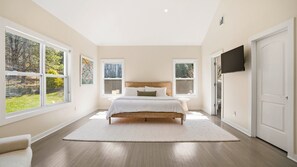 Tabla de planchar con plancha, Internet, ropa de cama