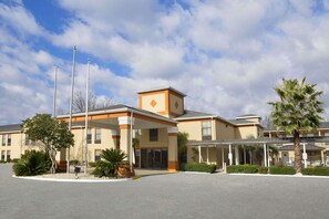 Exterior - Days Inn and Suites By Wyndham Kinder (Kinder)