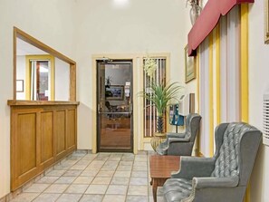 Lobby - Rodeway Inn Liberty (Liberty)
