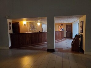 Lobby - C3 Hotel and Convention Center (Hastings)