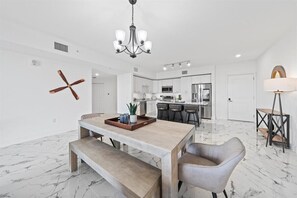 Dining - RIVER FLY IN: Coastal Penthouse, Panoramic Views (Merritt Island)