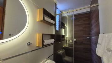 Comfort Twin Room | Bathroom | Shower, hair dryer, towels, soap