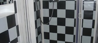 Studio Apartment for 2, 18 m², with Shared Garden and Wi-Fi