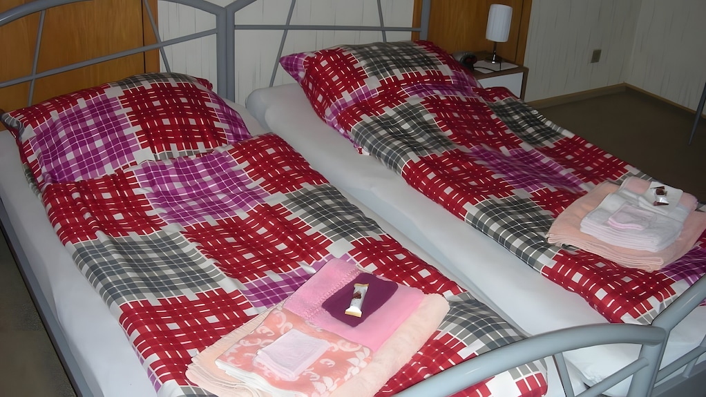 Apartment Ferienwohnung Für 4 Personen Mit Gemeinschaftsgarten Und Wlan - Fulda