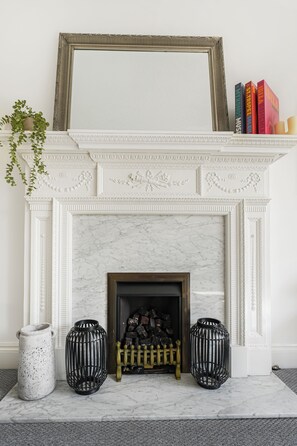 Interior - Paddington and Bayswater Prime Central 2 bed Apartment near Hyde park (London)