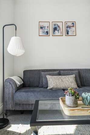 Living area - Paddington and Bayswater Prime Central 2 bed Apartment near Hyde park (London)