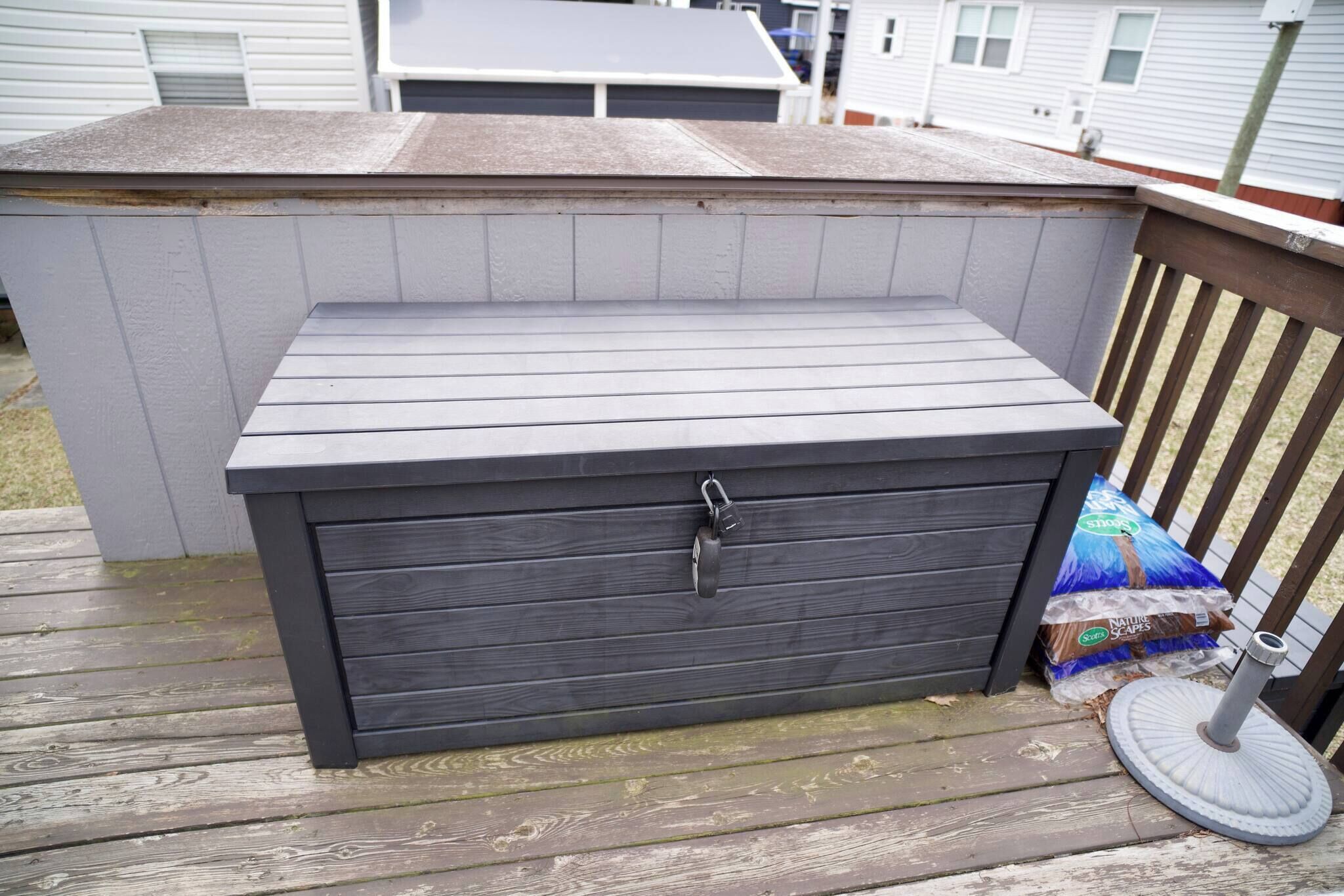 Loft, 2 Bedrooms, Patio | Property grounds