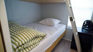 2 bedrooms