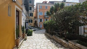 Property grounds - Dei Vecchi Casa by Corfuescapes  (Corfu)