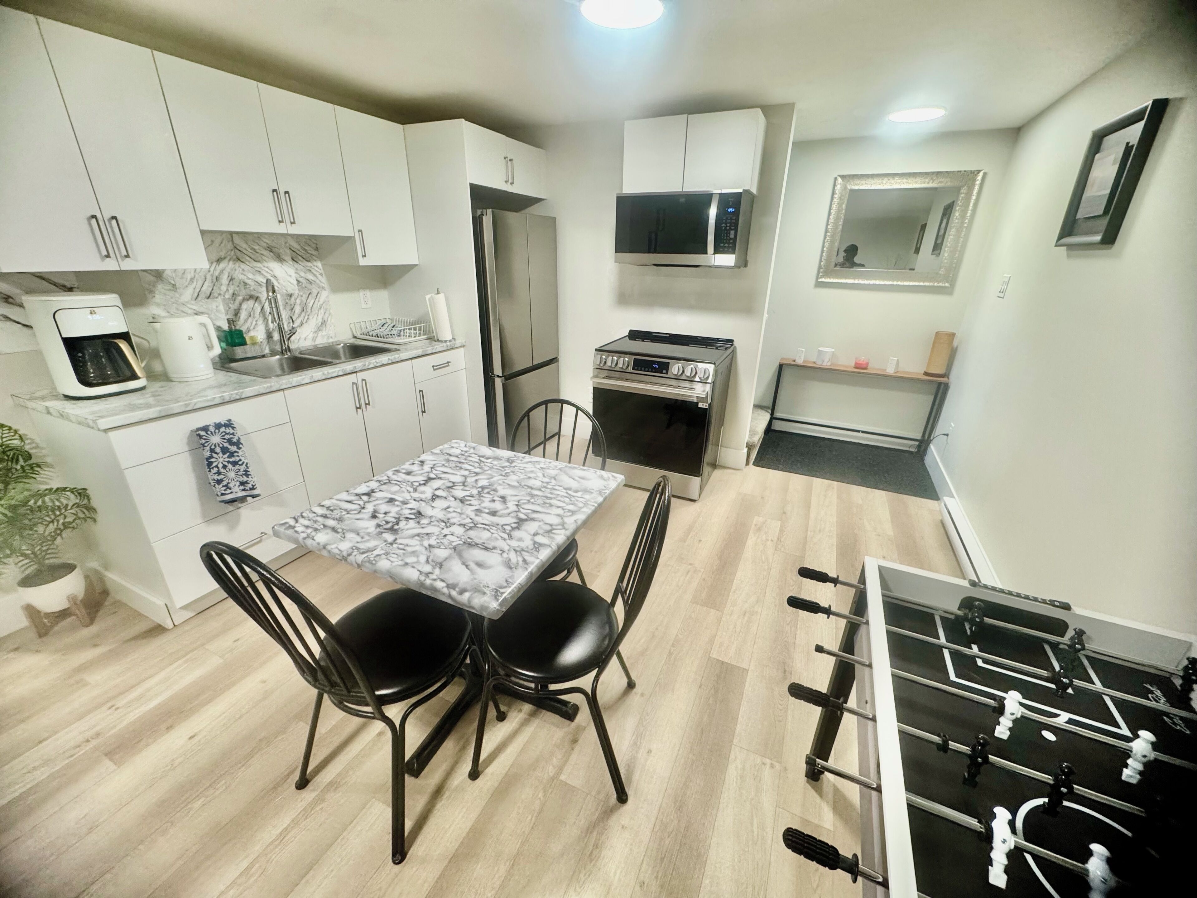 House, 1 Bedroom | Dining room