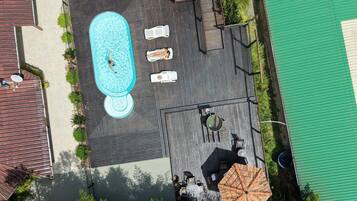 Indoor pool, outdoor pool