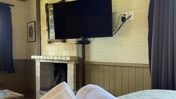 Chalet, vistas al jardín | Caja fuerte, tabla de planchar con plancha, wifi gratis
