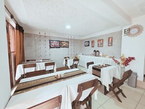 Dining - Alegria's INN machupicchu (Aguas Calientes)