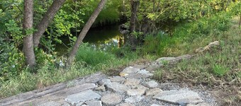Close to Yosemite National Park. Walking distance to restaurants & shopping