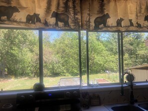 Interior - Close to Yosemite National Park. Walking distance to restaurants & shopping (North Fork)
