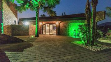 House, 4 Bedrooms, Accessible, Smoking | Exterior