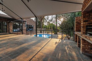 House, 4 Bedrooms, Accessible, Smoking | Terrace/patio