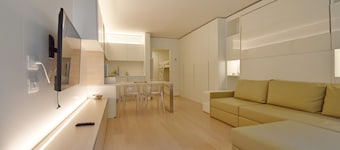 Silvana Apine Studio 131 MhD