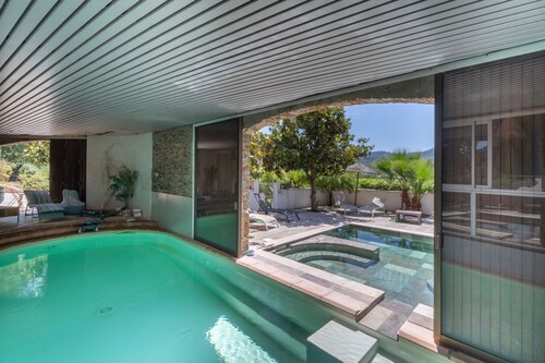 Bed & Breakfast „Chambre Bohème“ mit Meerblick, WLAN und Klimaanlage