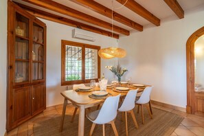 Dining - Es Molí: Views, Mallorca Essence and Private pool (Santa Eugènia)