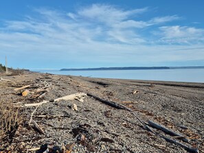 Una playa cerca