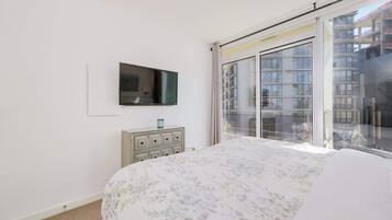 1 bedroom, iron/ironing board, travel crib, WiFi
