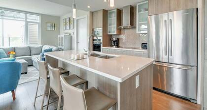 One-of-a-kind Condo w/ Private Terrace & Hot Tub