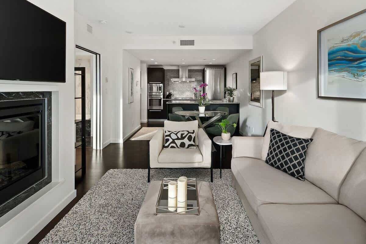 TV, fireplace, offices