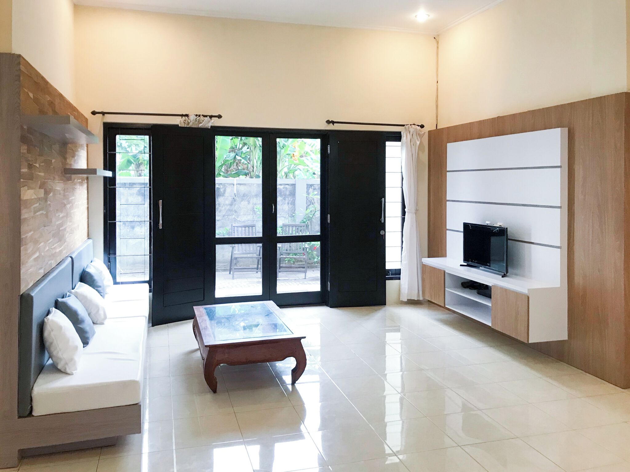 Luxurious 3-bdrm Villa In Bali Pool, Ac Near Seminyak Beach, Food And Shopping - Kuta