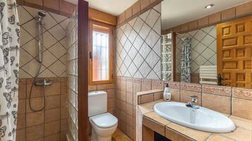 Douche, serviettes fournies