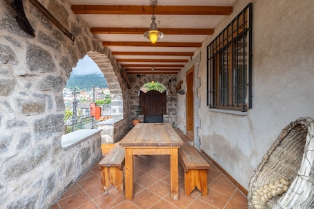 Outdoor dining. 'El Mirador De La Reina' with Mountain Views, Private Terrace and Air Conditioning
