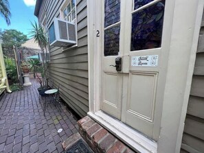 Exterior detail - French Quarter Quirky and Cozy Private Bunk Room (New Orleans)