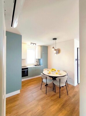 Dining - Nashi tree garden Apartmen near Split (Klis)