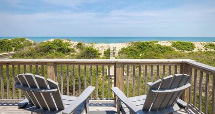 New Listing! Oceanfront, Hot Tub, Amazing Views
