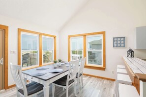 Dining - New Listing! Oceanfront, Hot Tub, Amazing Views (Corolla)