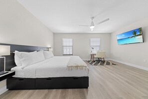 4 slaapkamers, een strijkplank/strijkijzer, gratis wifi, beddengoed