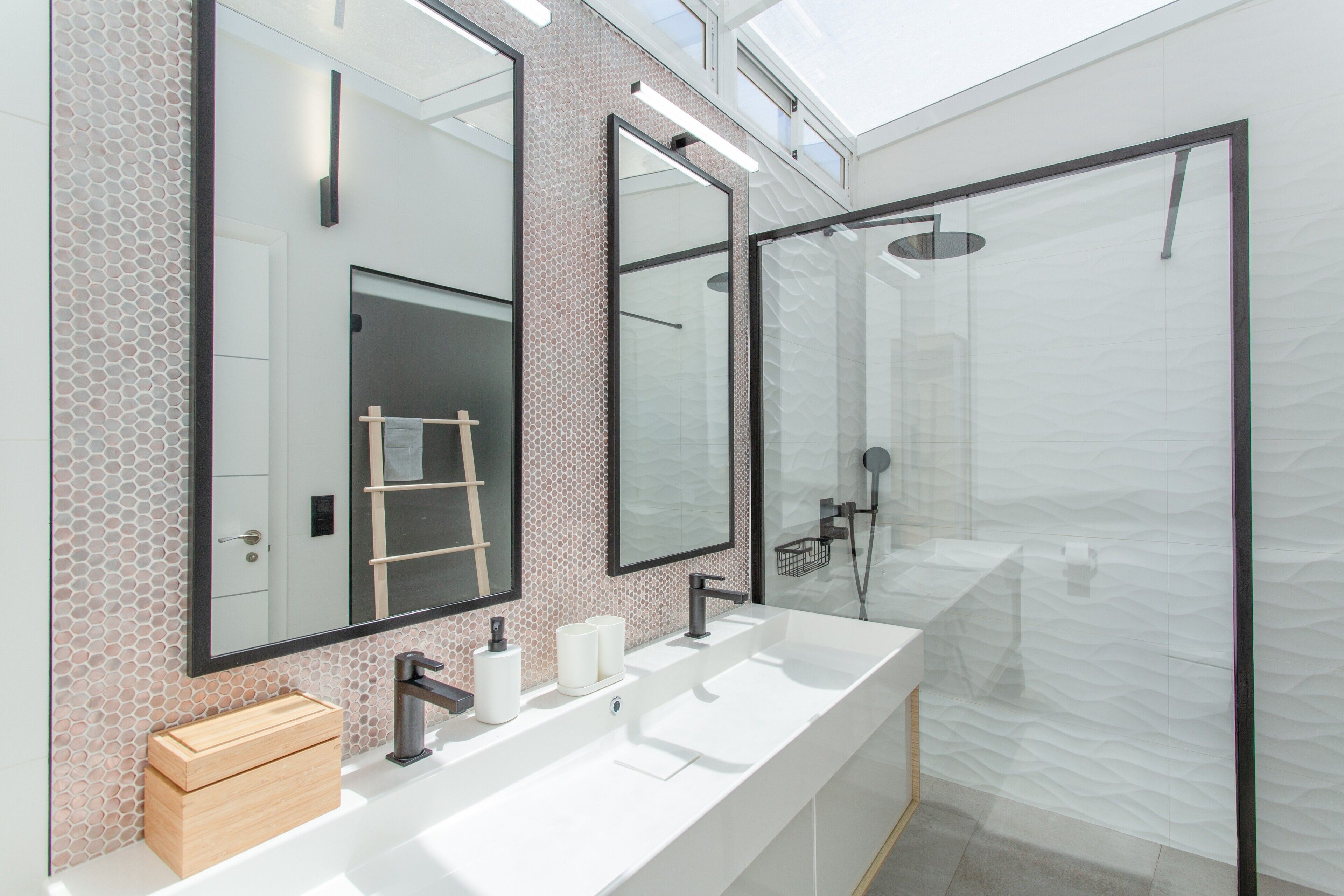 Douche, serviettes fournies