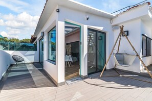 Terrace/patio - Holiday Home “La Casa Blanca” with Shared Pool, Wi-Fi, and Air Conditioning (San Bartolomé de Tirajana)