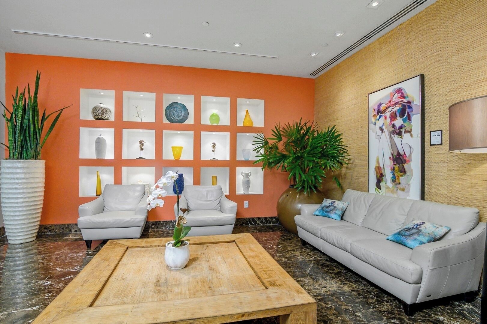 Ocean View King Suite, Beachfront Escape, Steps To Sand & Dining - Fort Lauderdale