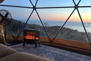 Interior - Geodesic Dome With sea Views (Carmarthen)