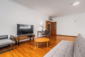 Suite | Living area - Lisbon Easy Stay (Lisbon)