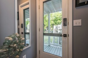 1 bedroom, Internet - Lakefront Tiny House w Free Tix Dock Dogs OK (Lake Lure)