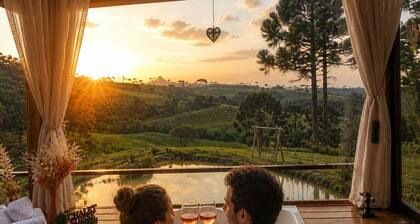 Chalet Suisse, European atmosphere in the mountains of Santa Catarina. Made for special moments for two.