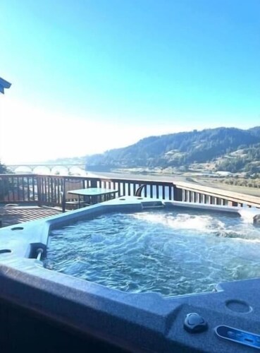Rogue River Landing Resort