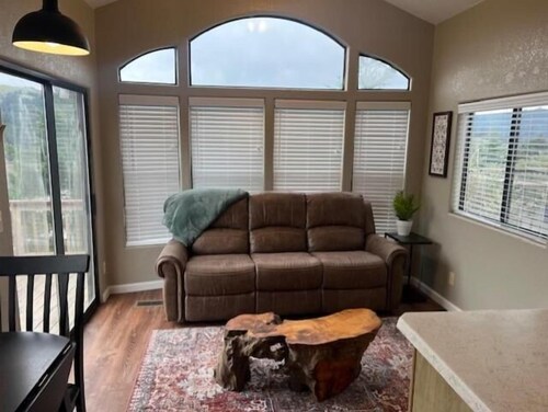 Rogue River Landing Resort