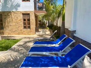 Terrace/patio - Cozy Diani Studio with Pool Near the Beach (Diani Beach)