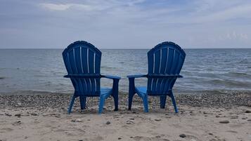 Sun-loungers, beach towels