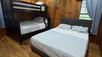 3 bedrooms, free WiFi, bed sheets
