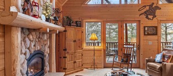 Rustic Ridge Cabin 105 - Private Woodland Retreat near Devil's Lake